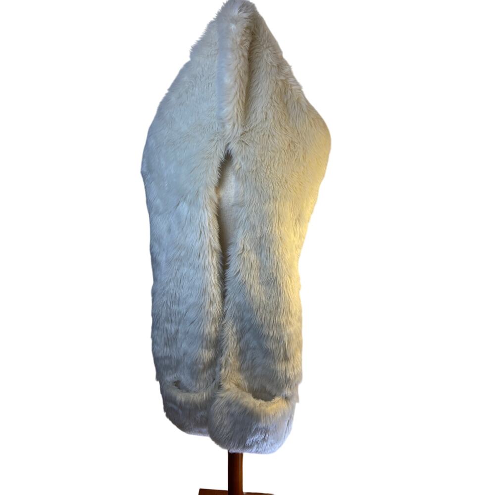 Lauren/Ralph Lauren Faux Fur /silk inside scarf/hat/mittens.